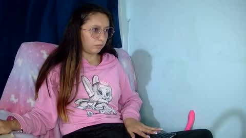 Ada online show from November 10, 11:33 pm