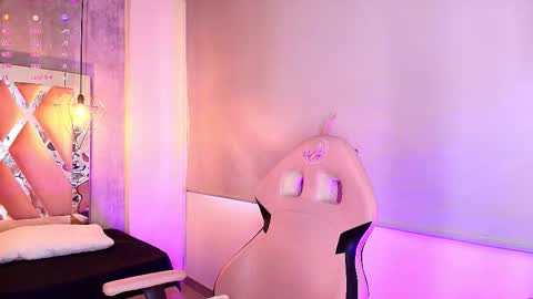  Adara  online show from November 29, 8:35 pm