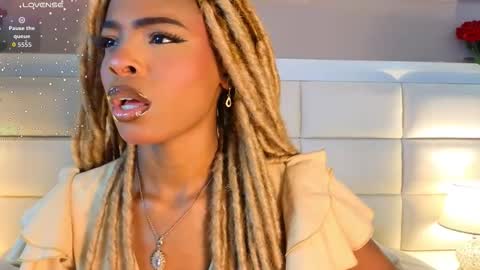 adarasmiith online show from November 25, 1:35 pm