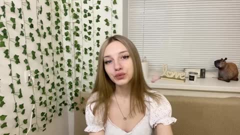 Adele online show from December 9, 1:34 pm