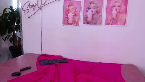 Sofi online show from March 22, 8:48 pm