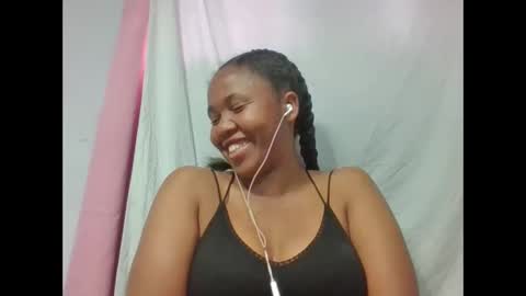 adelealy online show from October 29, 5:01 am