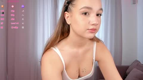 adelexx_zll online show from April 4, 7:40 am