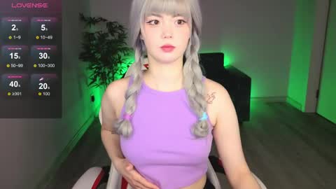 Adelina Pinky online show from May 31, 3:45 am
