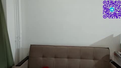 Anna online show from February 15, 5:01 pm