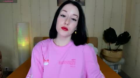 Adel online show from February 18, 8:46 am