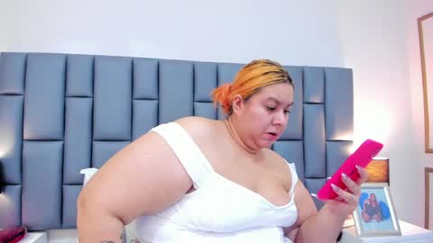 Snapshot of adreeaperez1 chatting on January 23, 11:48 am ANDREA PEREZ online show from January 23, 11:48 am