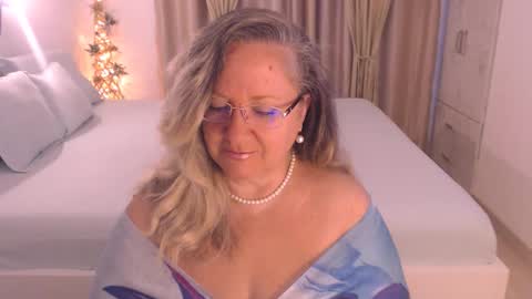 Cryna online show from September 24, 4:55 am