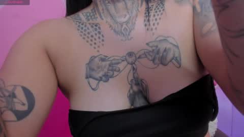 adri_tatto_ online show from May 15, 11:51 pm