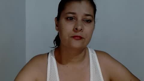 Snapshot of adriana_milf chatting on September 19, 4:00 am Adriana milf online show from September 19, 4:00 am