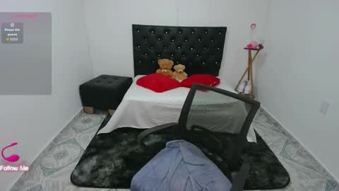 adrianax28 online show from October 23, 3:12 am