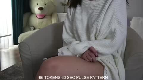 Aelia online show from March 11, 8:19 am