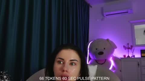 Aelia online show from January 13, 5:44 am