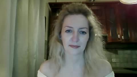 aeroliss online show from April 4, 6:40 pm