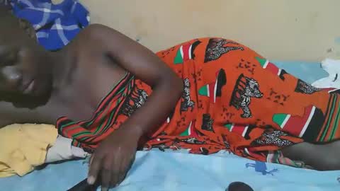 Snapshot of african_pussy2 chatting on October 20, 7:33 am african_pussy2 online show from October 20, 7:33 am