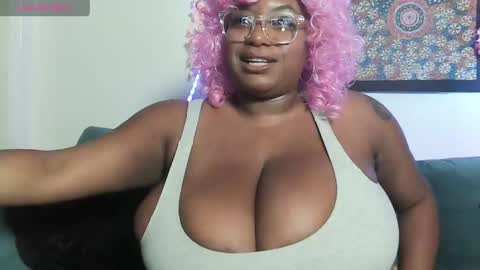 Ms. Livvy Kinka online show from May 1, 8:50 am