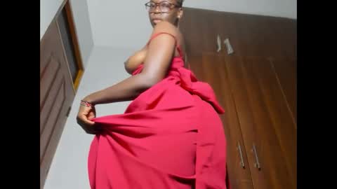 Leah online show from February 14, 3:00 am