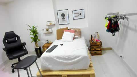 Afrodita online show from December 4, 9:02 pm