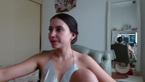 afrodithaa_ online show from April 1, 9:12 pm