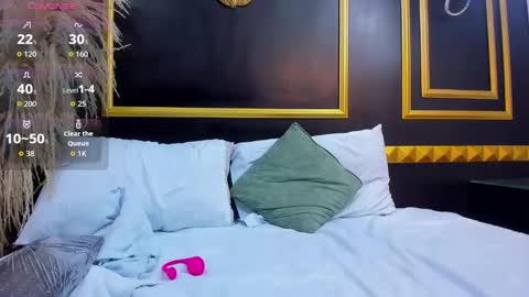 A G A T A  online show from February 18, 1:43 pm