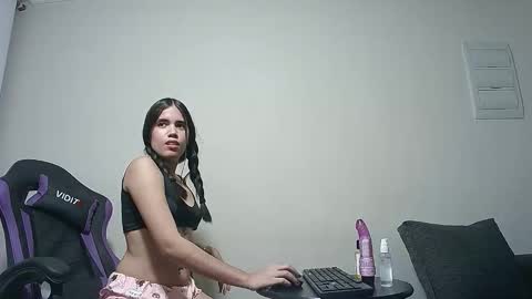 agata_hot26 online show from April 8, 2:08 pm