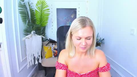 Agatha online show from October 19, 7:27 pm