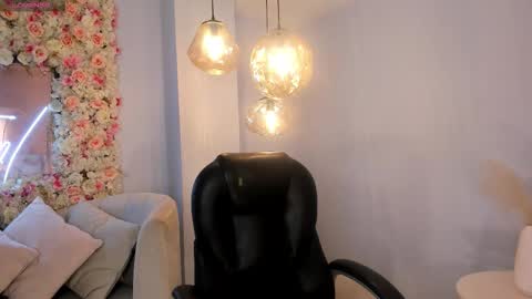 Agatha online show from February 3, 7:18 pm