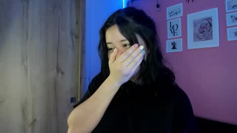  ines  online show from November 19, 4:18 pm