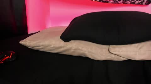 agnes_jones online show from May 31, 2:50 am