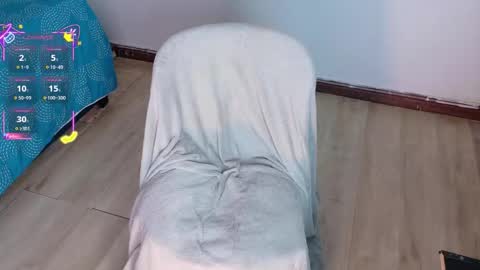 Ahvi Ebony online show from November 16, 12:16 pm