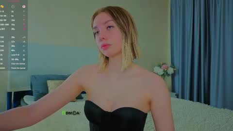 ai__chan online show from April 16, 4:06 pm