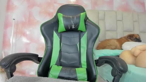 karoline  online show from September 18, 4:38 pm