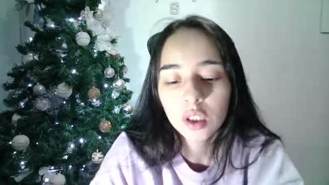 Snapshot of aineangeel chatting on January 18, 11:33 pm AINE online show from January 18, 11:33 pm