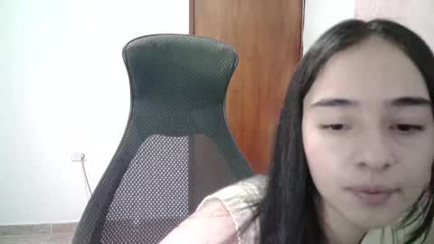 Snapshot of aineangeel chatting on October 14, 12:57 am AINE online show from October 14, 12:57 am