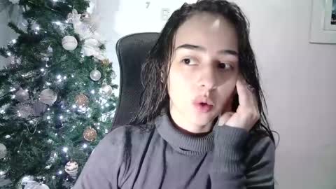 Snapshot of aineangeel chatting on January 8, 12:28 am AINE online show from January 8, 12:28 am
