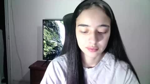 Snapshot of aineangeel chatting on February 27, 11:15 pm AINE online show from February 27, 11:15 pm