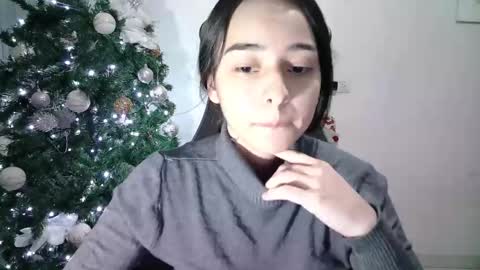 Snapshot of aineangeel chatting on January 25, 12:48 am AINE online show from January 25, 12:48 am