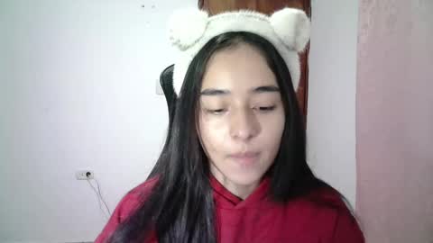 Snapshot of aineangeel chatting on September 23, 2:43 am AINE online show from September 23, 2:43 am