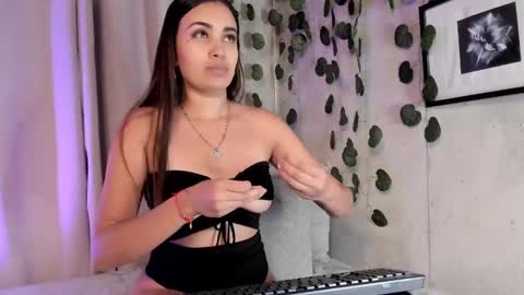 Aisha online show from February 24, 10:03 pm