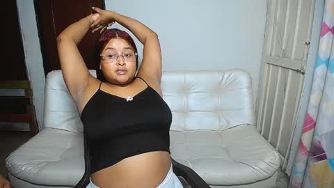 aisha_stacey0410 online show from April 4, 3:16 am