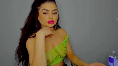 aishamissx online show from January 3, 8:54 pm