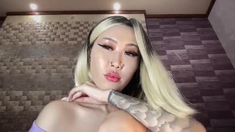 Akemi online show from March 1, 8:41 pm