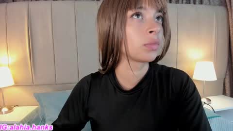 alahia_hank online show from November 19, 6:52 pm