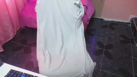 alaia_blue11 online show from December 20, 4:22 pm