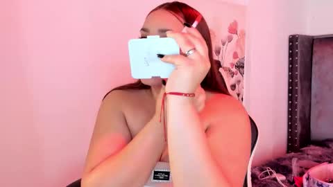 Alaia Carter online show from January 7, 4:05 am