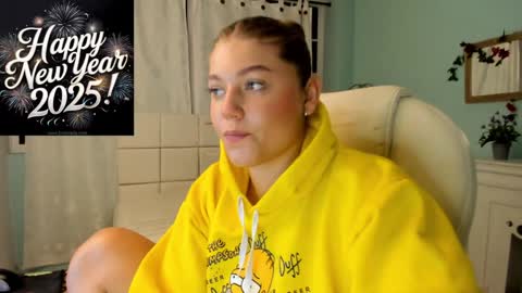 Snapshot of alaia_greyy chatting on December 30, 12:42 pm Alaia online show from December 30, 12:42 pm