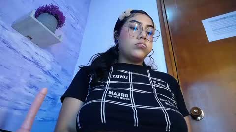 ALAIAS ROOM  online show from April 11, 8:56 pm