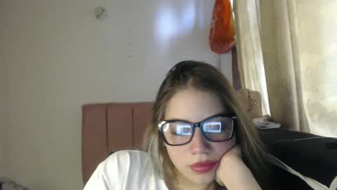 alaina_blessed online show from May 2, 10:13 pm