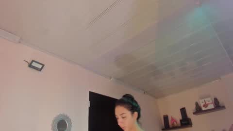 Maeve  online show from January 13, 11:08 am