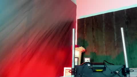 ALANA PETITE online show from July 5, 8:09 am